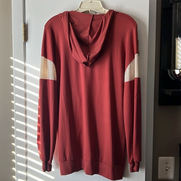 NWOT Blumin Apparel Sweatshirt - Picture 3 of 6